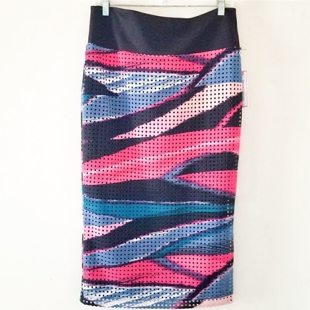 Bisou Bisou laser cut lined skirt